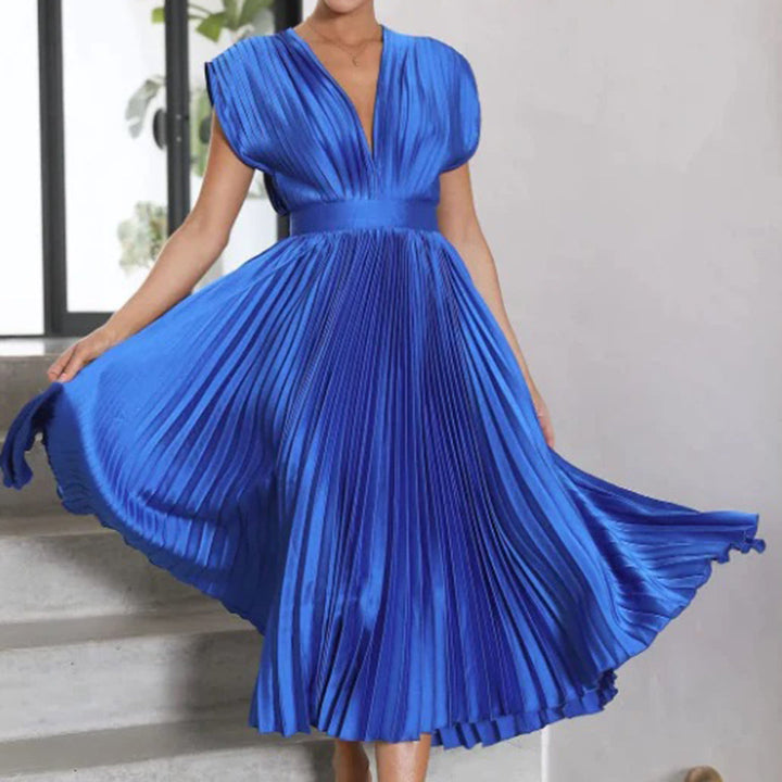 Elegantní skládané V-krční šaty