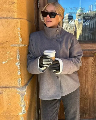 Vysoký límec krátký kabát